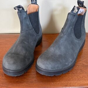 BLUNDSTONE #587 Women's Classics Chelsea Boots - Rustic Black